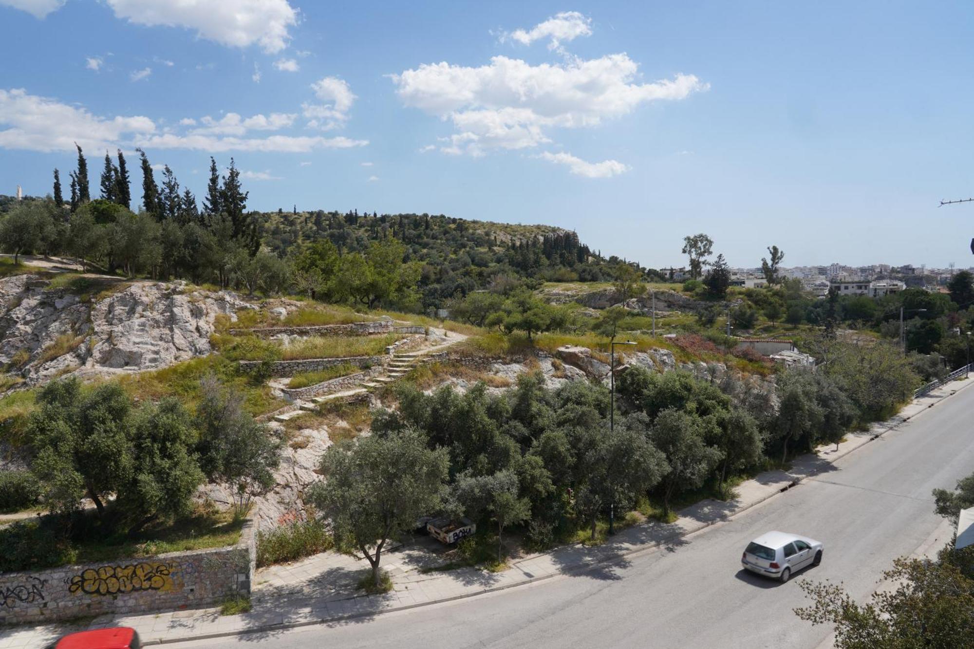 Hill View Apartment Near Acropolis Athens Exterior photo